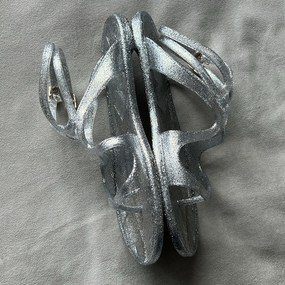 New (NWOB) Jimmy Choo Lance Strappy Jelly Sandals in Silver Metallic Size 39 - Picture 3 of 9